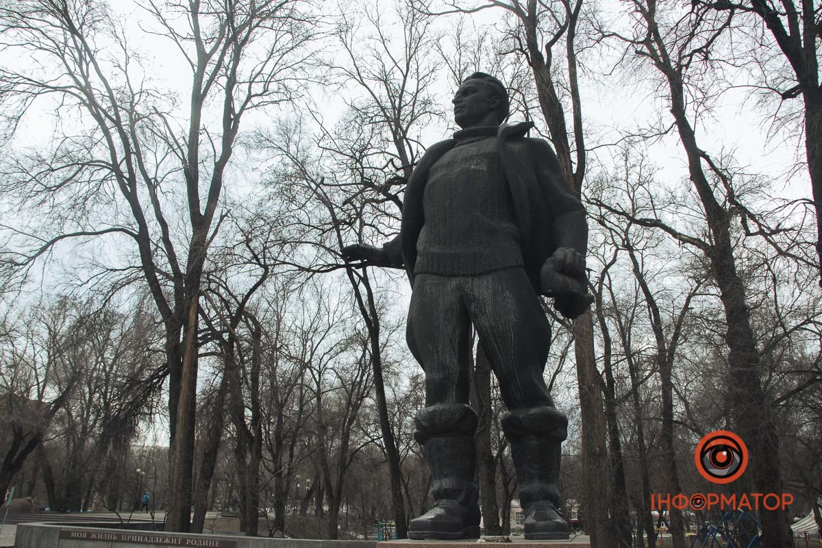 Пам'ятник Валерію Чкалову