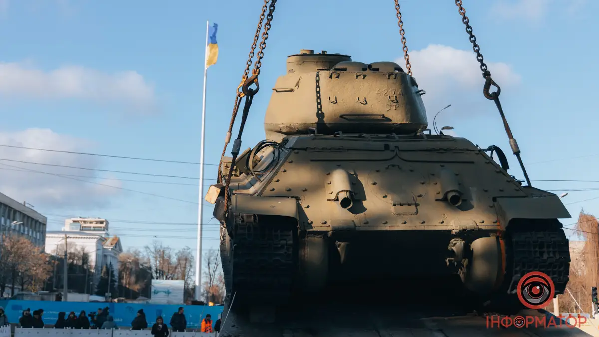 Що хочуть бачити дніпряни замість демонтованого танка генералу Пушкіну