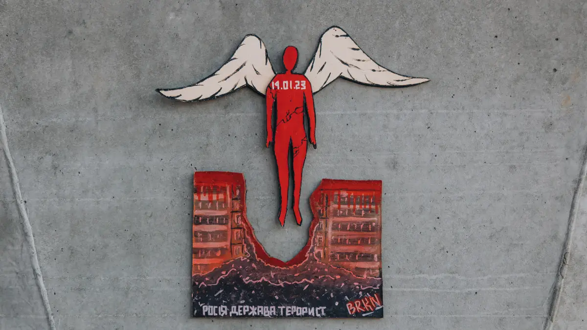 У Дніпрі в центрі міста з’явився арт-об’єкт присвячений трагедії на ж/м Перемога