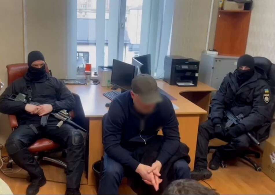 задержали Умку и Лашу