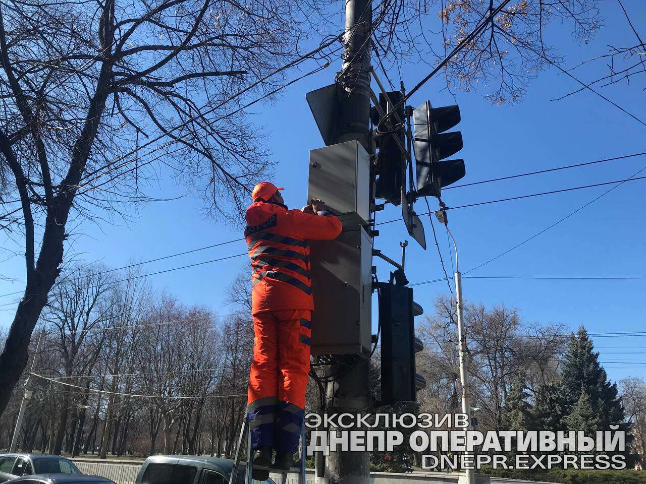 светофор на аккумуляторе