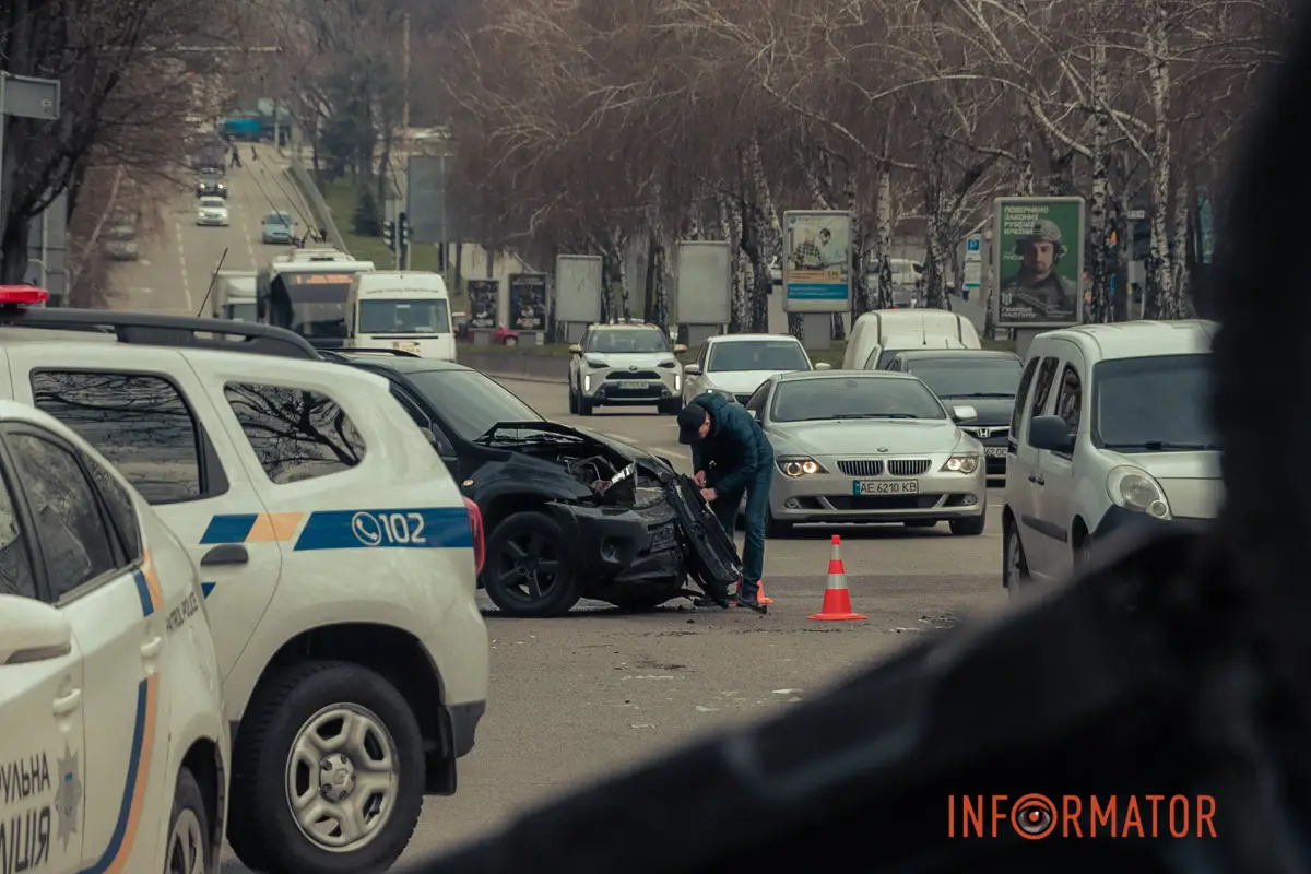 У середу, 5 квітня, на перехресті проспекту Поля та вулиці Ульянова сталася аварія