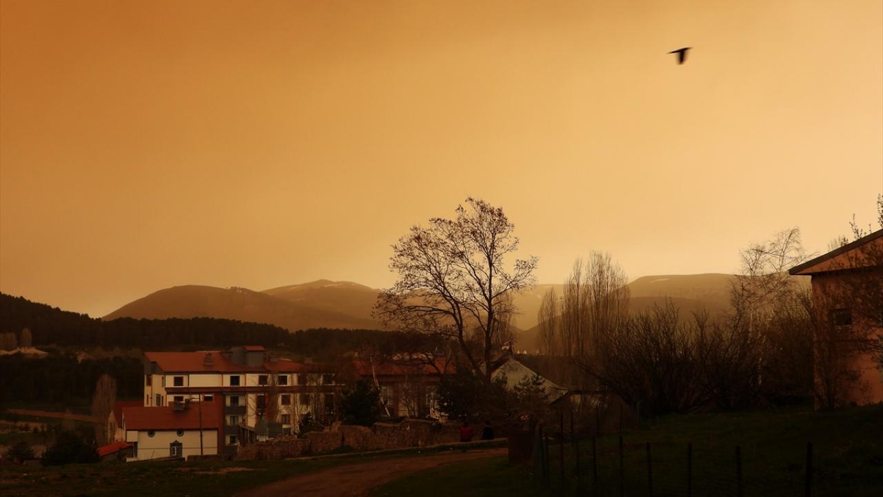 Код "жовтий": турецькі метеорологи попереджують про пилові бурі в 15 провінціях - фото 4