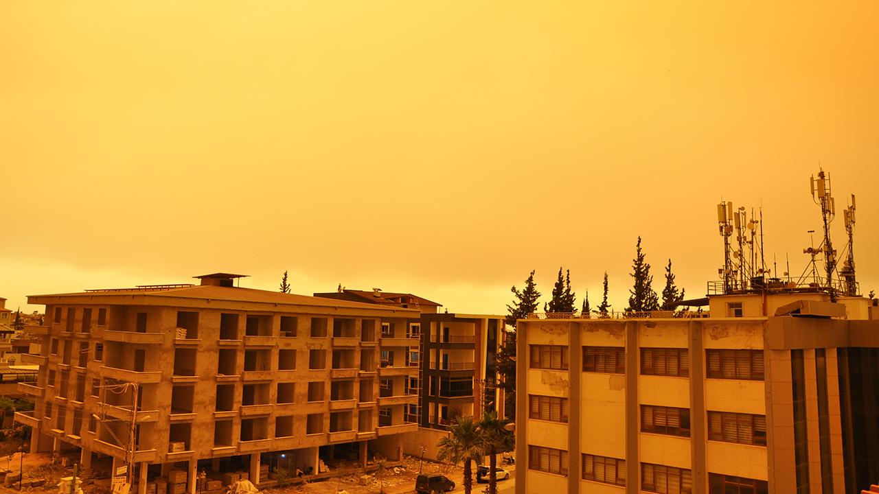 Код "жовтий": турецькі метеорологи попереджують про пилові бурі в 15 провінціях - фото 16