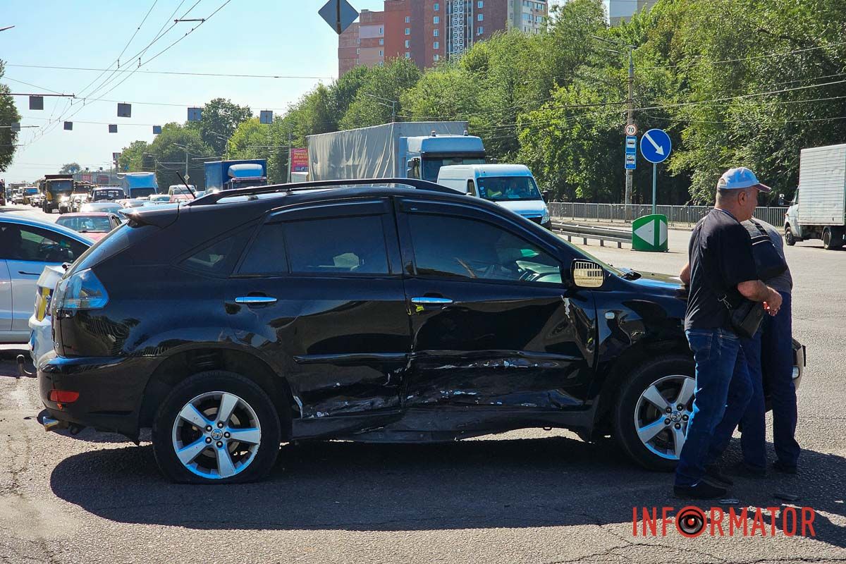 У п'ятницю, 6 вересня, на перетині Запорізького шосе та вулиці Космічної сталася ДТП