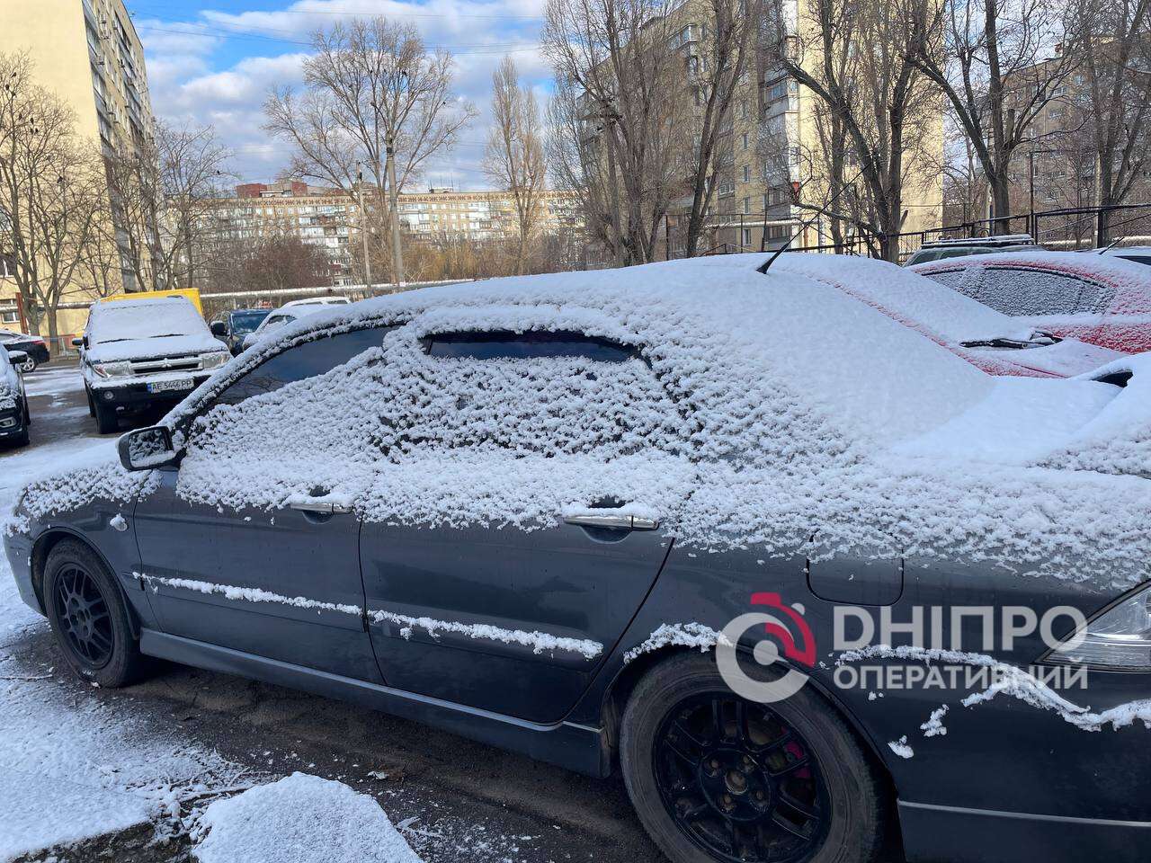 Сніг та авто - чи варто витрачатися на зимову гуму