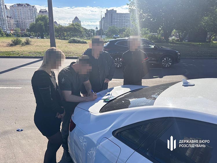 na-dnipropetrovshhini-dbr-vikrilo-aferu-z-nezakonnogo-vidalennya-z-baz-danih-informacii-pro-uhilyantiv