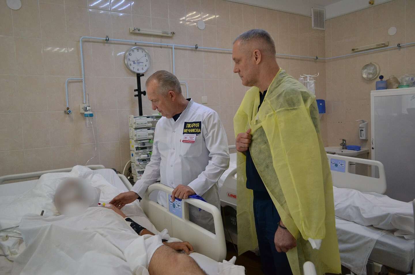 Допомога лікарні імені Мечникова