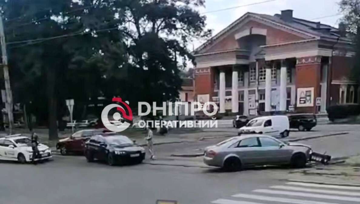 Потрійна ДТП на проспекті Лесі Українки