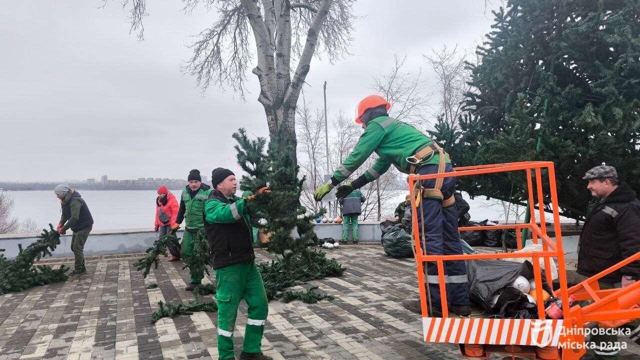 Дніпро готують до свят