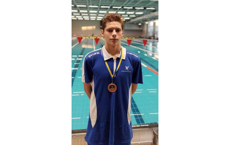 o_1h6vm6sh3usm1nlh1elooulmo02a3-312x675