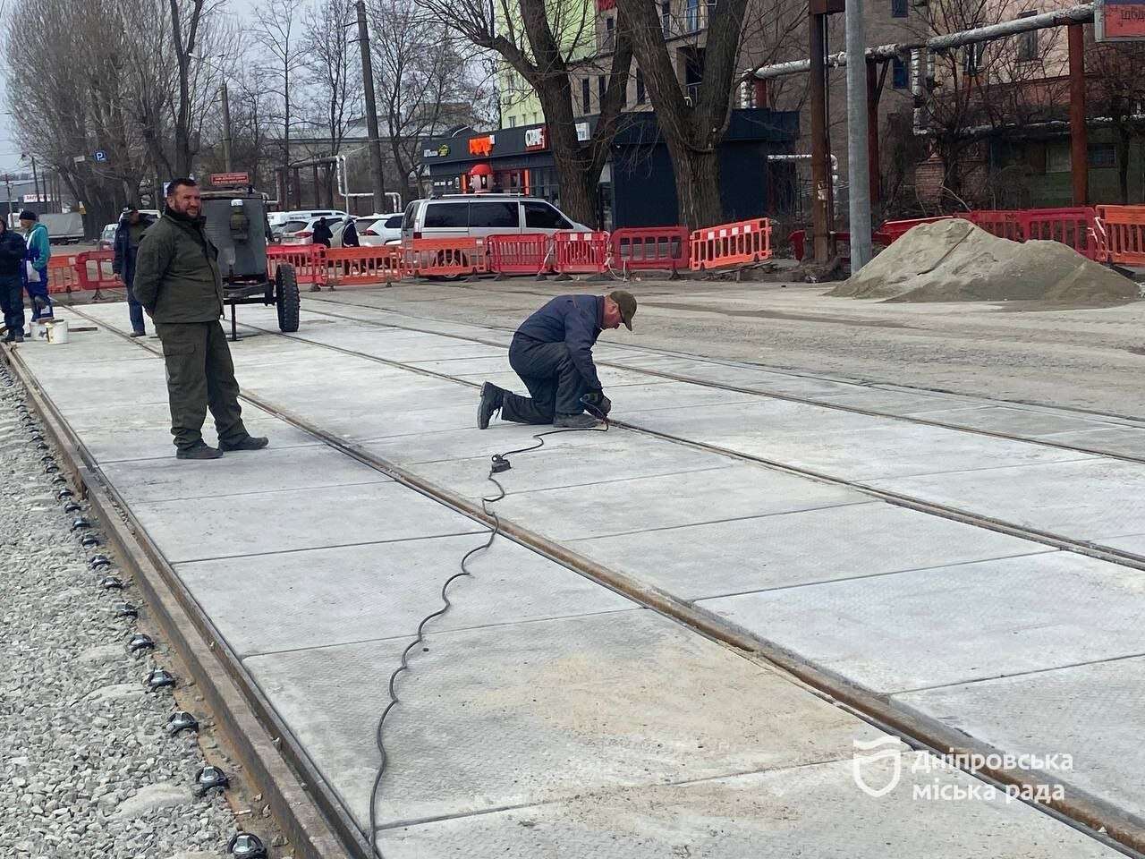 Ремонт трамвайних колій на просп. Богдана Хмельницького - вул. Чорних Запорожців