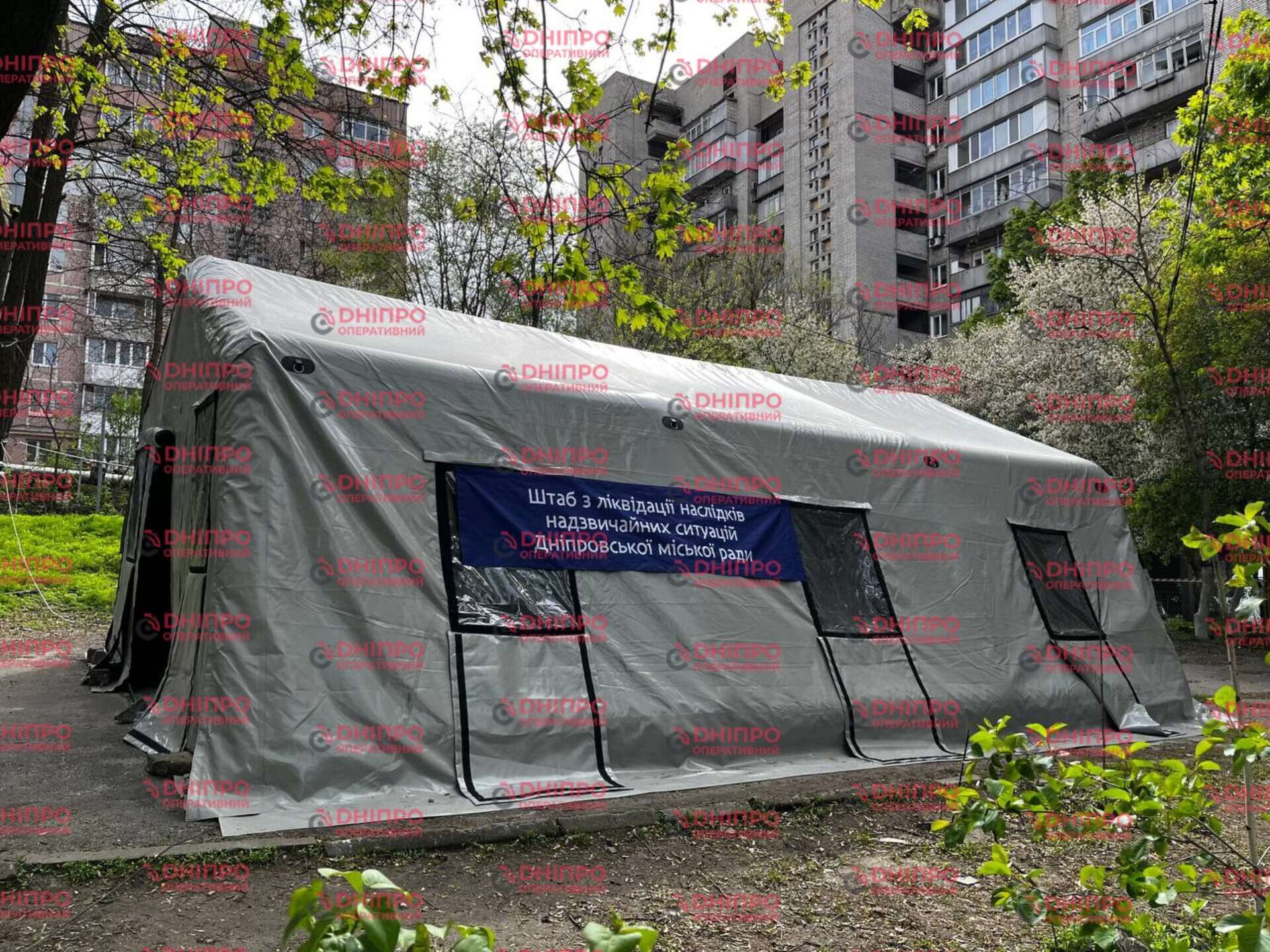 Атака на Дніпро 23.04: що відбувається біля пошкодженого будинку 28.04