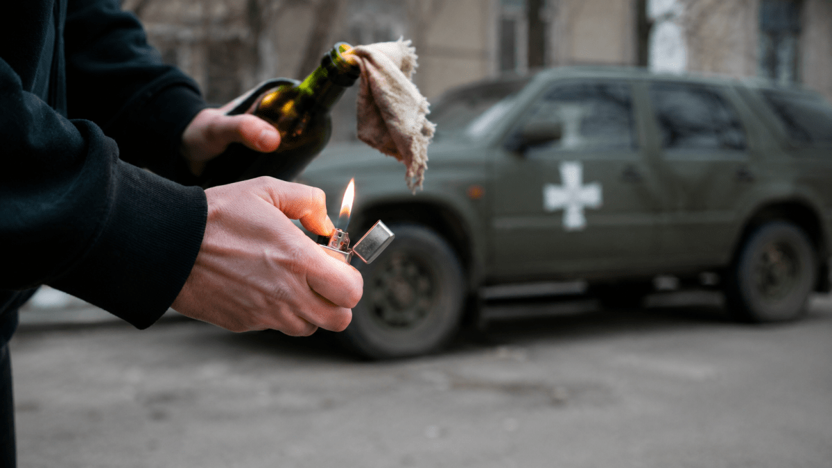 У Дніпрі засудили чоловіка за підпали військових авто: знищив 7 машин ЗСУ