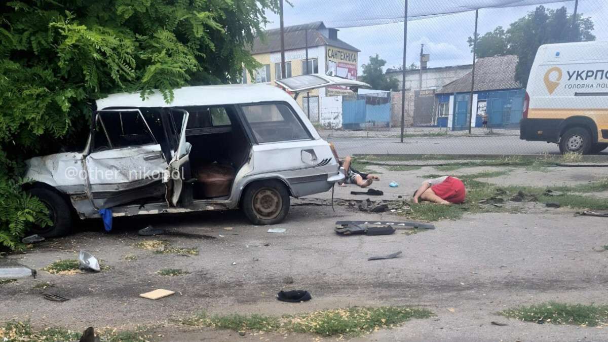 Жахлива ДТП на Дніпропетровщині 27.06: загинули троє людей, постраждав підліток