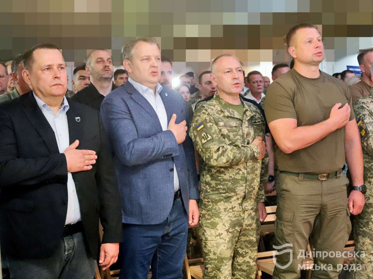 Мер Філатов та керівник ДніпроОВА привітали військових із 10-ю річницею створення ПвК