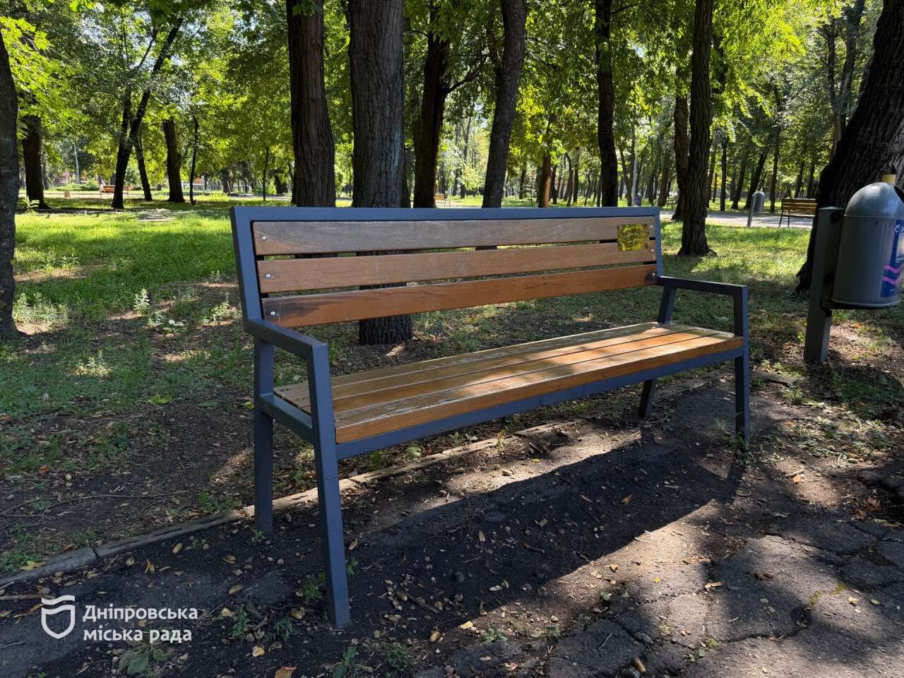 Меморіальну табличку на честь полеглих Захисниць України встановили в Дніпрі