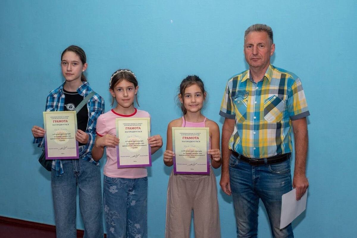Спортсмени кам’янської ДЮСШ №1 здобули чотири медалі на турнірі з шашок-64 до Дня Незалежності України Кам’янські шашкісти здобули чотири медалі на турнірі до Дня Незалежності України